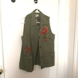 Cute green flower stitched vest for sale!
